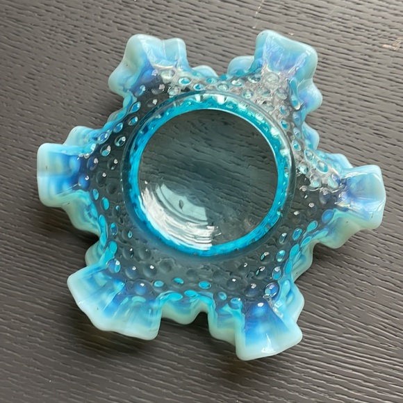 Vintage Fenton Hobnail Aqua Blue Ruffled Glass Bowl - Picture 2 of 3